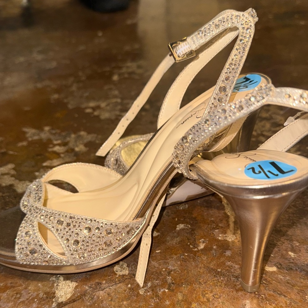 Jessica Simpson Sparkling Silver Strappy Heels Size 7.5